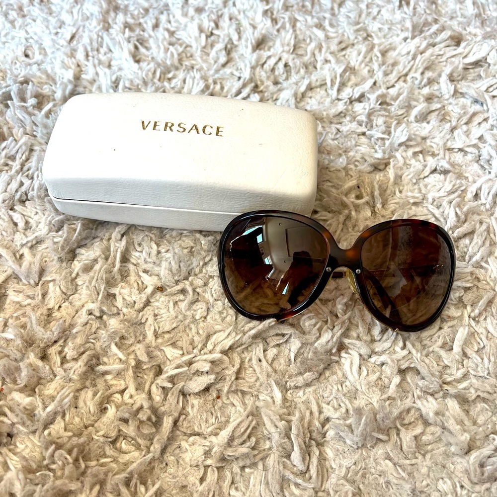 VERSACE - Vintage aviator sunglasses in tortoise and gold
